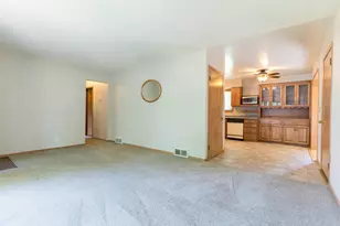 908 N 1st Ave, Fergus Falls, MN 56537 - Photo 11