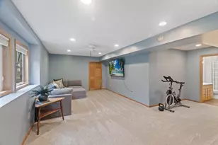100 Primrose Ct, Vadnais Heights, MN 55127 - Photo 29