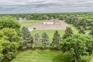 8824 N Maplebrook Ct, Brooklyn Park, MN 55445 - Photo 35