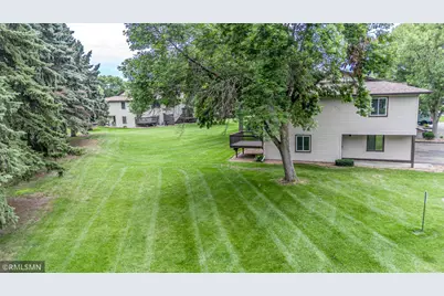 8824 N Maplebrook Court, Brooklyn Park, MN 55445 - Photo 3