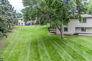 8824 N Maplebrook Ct, Brooklyn Park, MN 55445 - Photo 3