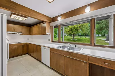 1676 Virginia Avenue S, Saint Louis Park, MN 55426 - Photo 17