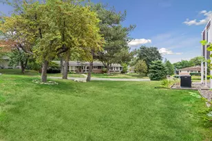 1676 Virginia Ave S, Saint Louis Park, MN 55426 - Photo 31