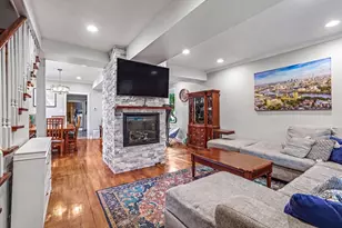 406 Superior St, Saint Paul, MN 55102 - Photo 1
