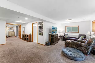16320 Lake Ridge Dr, Maple Grove, MN 55311 - Photo 15