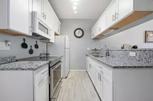 3709 10th St N, Fargo, ND 58102 - Photo 9