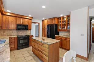 8906 138th Street Ct, Apple Valley, MN 55124 - Photo 15