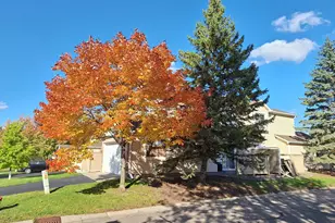 11208 Providence Ln, Eden Prairie, MN 55344 - Photo 3