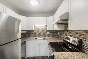 1413 Farrington St, Saint Paul, MN 55117 - Photo 9