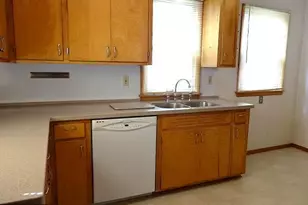 834 Cherokee Ave, Saint Paul, MN 55107 - Photo 9