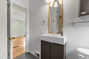 1081 St Paul Ave, Saint Paul, MN 55116 - Photo 17