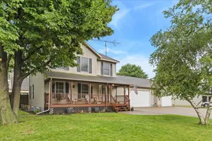 624 S 7th St, Lake City, MN 55041 - Photo 1