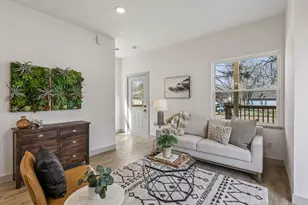 2414 Como Ave SE, Minneapolis, MN 55414 - Photo 15