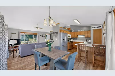 522 Brook Avenue, Saint Charles, MN 55972 - Photo 5