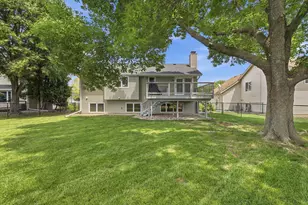 1222 Fallbrook Ln, Woodbury, MN 55125 - Photo 37