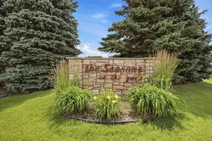 1222 Fallbrook Ln, Woodbury, MN 55125 - Photo 43