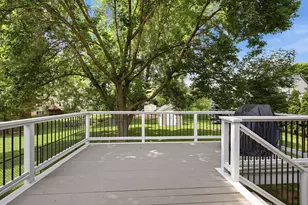 1222 Fallbrook Ln, Woodbury, MN 55125 - Photo 15