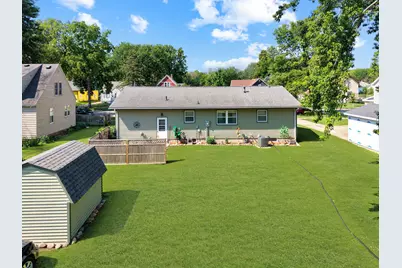 506 Lynd Street, Marshall, MN 56258 - Photo 5