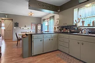 506 Lynd St, Marshall, MN 56258 - Photo 9