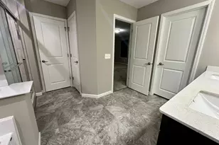 9876 Ambrose Rd, Woodbury, MN 55129 - Photo 31