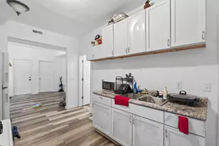 2210 Oakland Ave, Minneapolis, MN 55404 - Photo 29