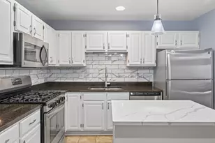 13125 Gemstone Ct, Apple Valley, MN 55124 - Photo 11