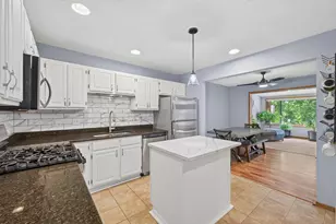 13125 Gemstone Ct, Apple Valley, MN 55124 - Photo 9