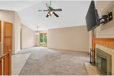 11295 50th Place N, Plymouth, MN 55442 - Photo 9
