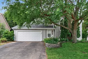 11295 50th Pl N, Plymouth, MN 55442 - Photo 1