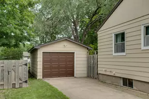 424 15th St S, Moorhead, MN 56560 - Photo 5