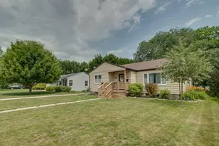 424 15th St S, Moorhead, MN 56560 - Photo 3