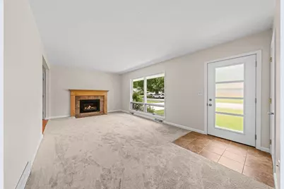 516 Gray Street, Hudson, WI 54016 - Photo 9