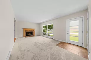 516 Gray St, Hudson, WI 54016 - Photo 9