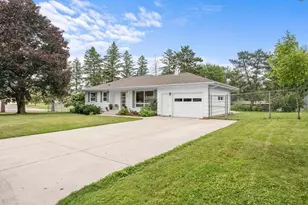 516 Gray St, Hudson, WI 54016 - Photo 1