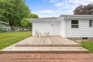 516 Gray St, Hudson, WI 54016 - Photo 25