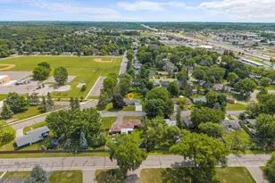516 Gray St, Hudson, WI 54016 - Photo 3