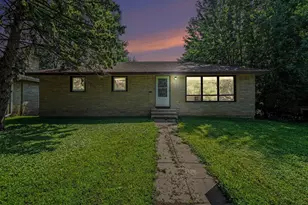 1066 26th Ave SE, Minneapolis, MN 55414 - Photo 3