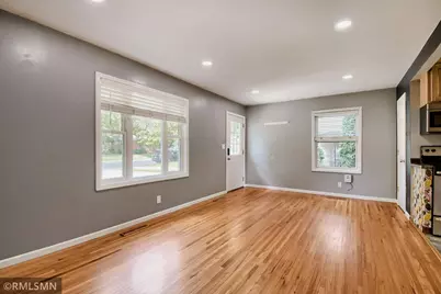 911 5th Street W, Hastings, MN 55033 - Photo 3
