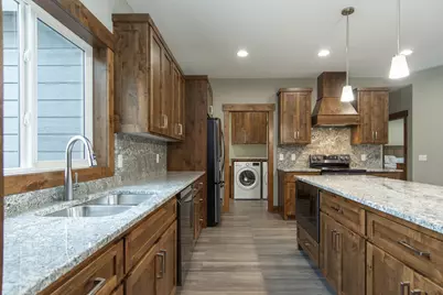 11613 Forestview Drive, Baxter, MN 56425 - Photo 9
