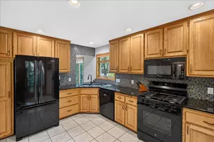 11623 Magnolia Ct N, Champlin, MN 55316 - Photo 9