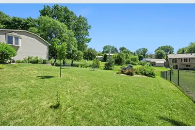 11825 44th Avenue N, Plymouth, MN 55442 - Photo 41