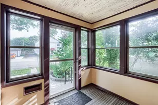 1549 Edmund Ave, Saint Paul, MN 55104 - Photo 3