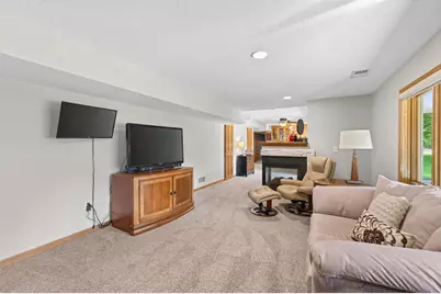 4283 Hillview Lane, Vadnais Heights, MN 55127 - Photo 39