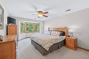 4283 Hillview Ln, Vadnais Heights, MN 55127 - Photo 27