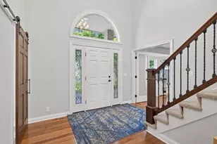 4283 Hillview Ln, Vadnais Heights, MN 55127 - Photo 5