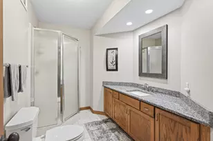 4283 Hillview Ln, Vadnais Heights, MN 55127 - Photo 45