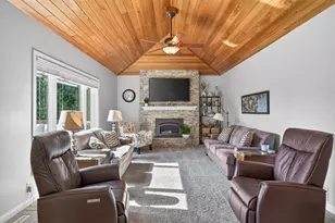 4283 Hillview Ln, Vadnais Heights, MN 55127 - Photo 7