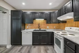 10540 43rd Ave N, Plymouth, MN 55442 - Photo 15