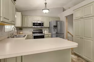 14692 Yosemite Ave S, Savage, MN 55378 - Photo 11