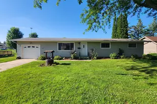508 NW Lincoln St, Adams, MN 55909 - Photo 1